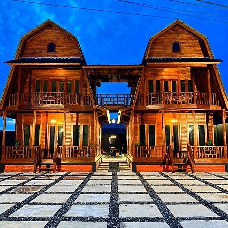 فيلا Noerbaya House بوغيتّينغي المظهر الخارجي الصورة