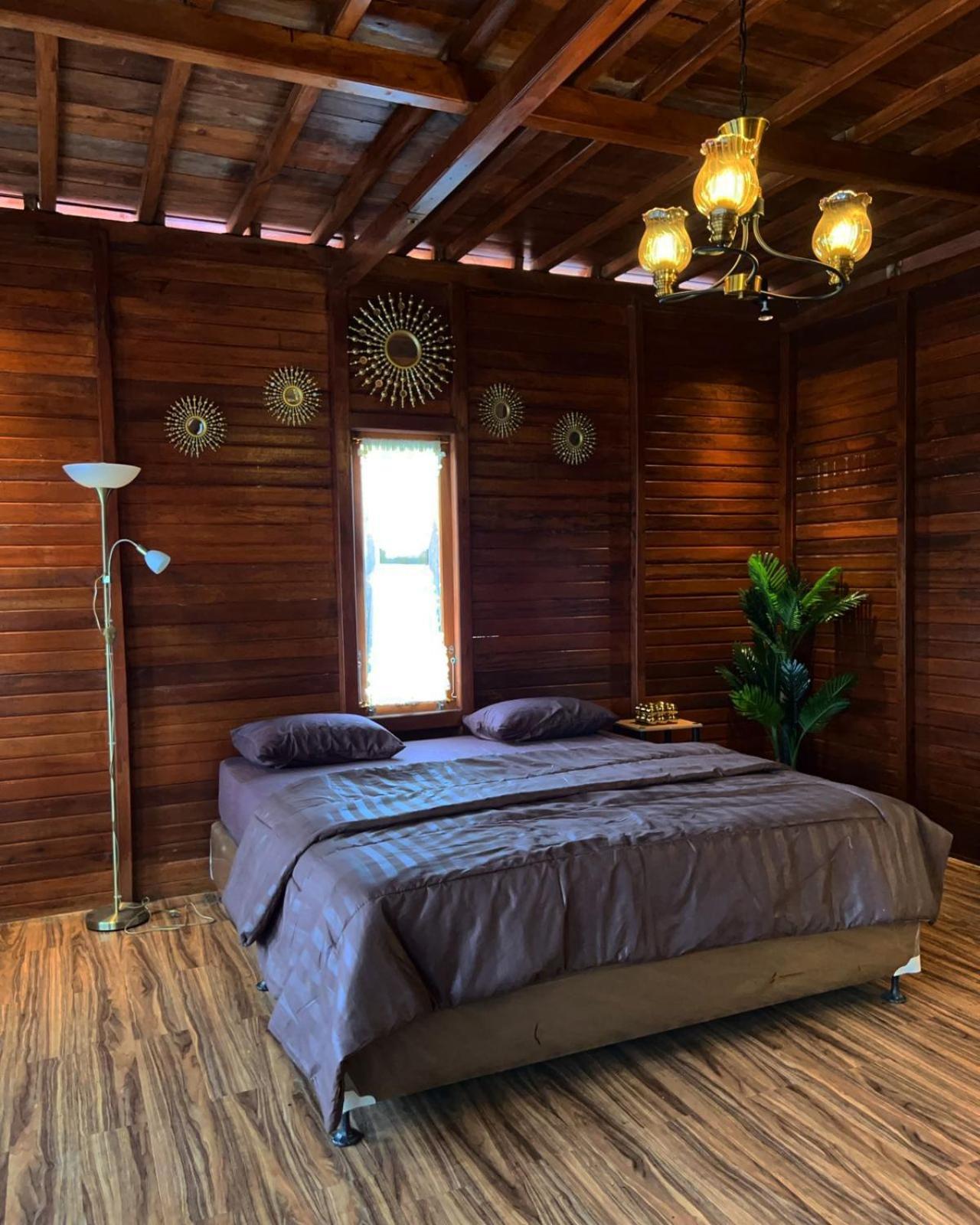 فيلا Noerbaya House بوغيتّينغي المظهر الخارجي الصورة