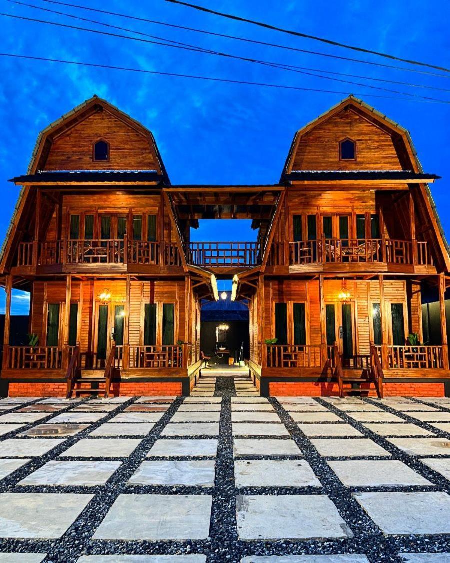 فيلا Noerbaya House بوغيتّينغي المظهر الخارجي الصورة